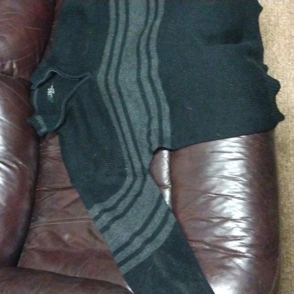 INC international company sweater - Picture 3 of 5